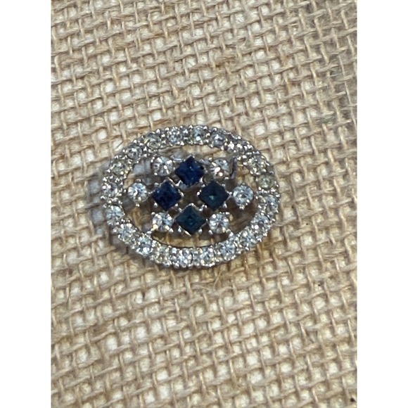 Jewelry - Vintage Silver Tone Blue Sapphire Rhinestone Oval Brooch Pin UV Fluorescent